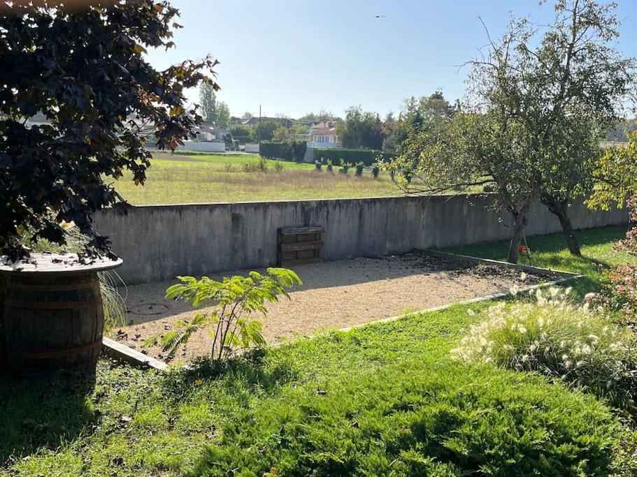 Appartement Mezzanine Spacieux Jaunay-Clan Exteriér fotografie